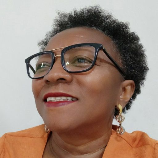 Profa. Dra. Candida Soares da Costa